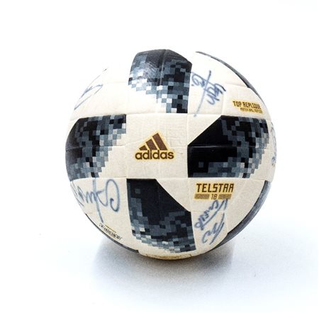  
Calcio - Russia 2018 - Pallone cuoio autografato 2018
 