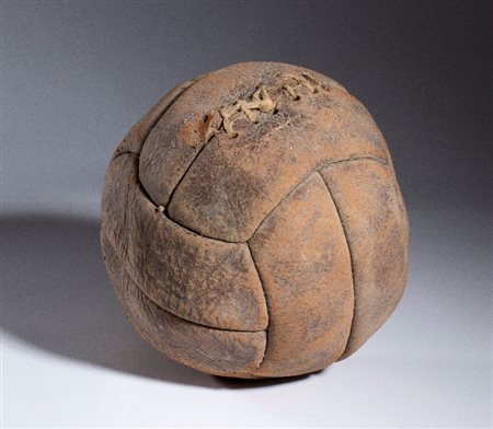  
Calcio - Mondiali - Pallone in cuoio 1930s '930s
cuoio 