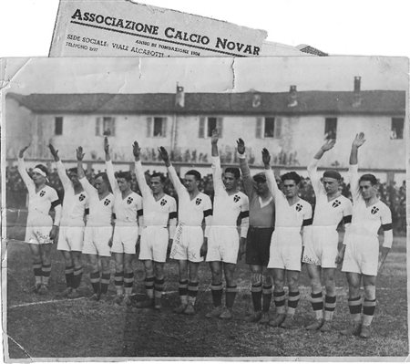  
A.C. Novara   1940s
 cm.17x23