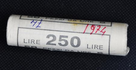 LOTTO DI 50 MONETE REPUBBLICA ITALIANA da 5 lire 1974 F.D.C. (Rotolino)