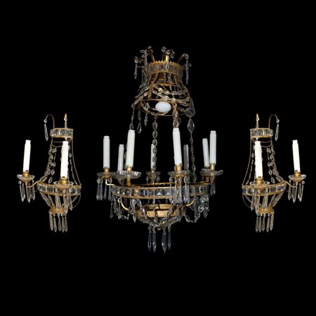 Lampadario con coppia di appliques con struttura in metallo dorata e brindoli, late 19th century