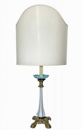 Lume in vetro opaline di colore bianco e celeste,  Early 20th century