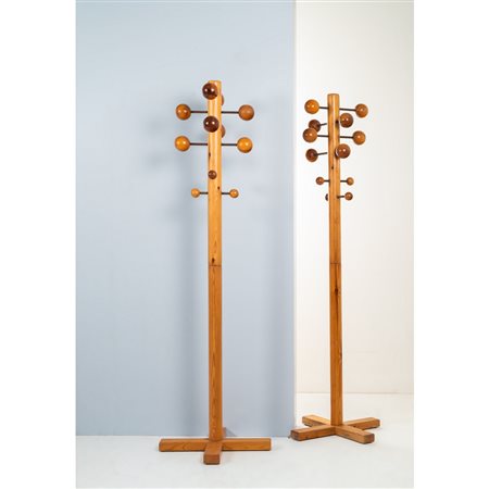 PRODUZIONE ITALIANA 1970 ca., Coppia di appendiabiti