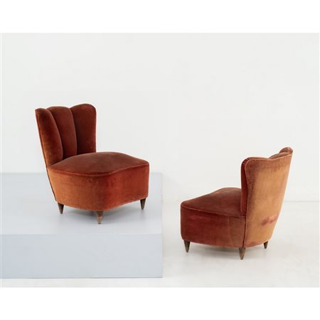 GIO PONTI (Attr.le), Coppia di poltrone basse