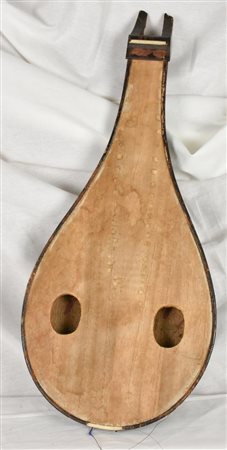 STRUMENTO MUSICALE A CORDA in legno cm 50x23x7 Difetti, rotture, mancanze