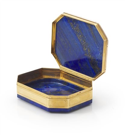 Adrien-Jean-Maximilien Vachette (1753-1839) Parigi, 1785. Snuff box di forma ot