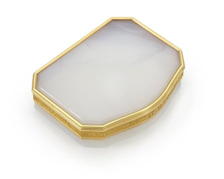 Adrien-Jean-Maximilien Vachette (1753-1839) Snuff box in agata bianca con ghier