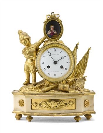 Tarault à Paris.
Pendola da appoggio in marmo, bronzi dorati e placca smaltata