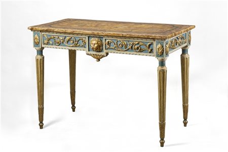 Tavolo da parete in legno intagliato