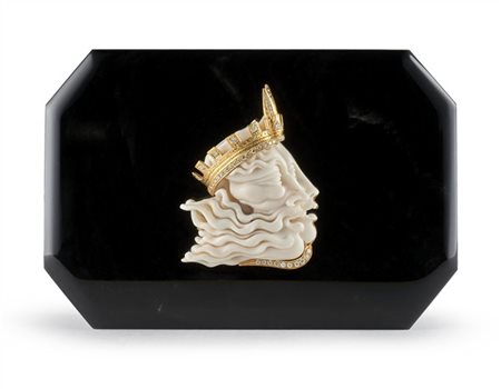 Carlo Parlati (1934-2003) ''Il Re e la Regina'', 1975 ca. Scatola in onice nero