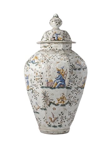 Manifattura di Moustier, seconda metà secolo XVIII. Grande potiche con coperchi