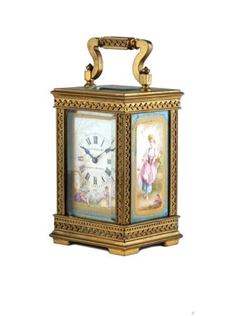 Cooke & Kelvey. 
Officier in bronzo dorato, vetro e smalti, parte superiore del