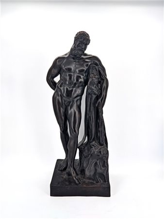 Fonditore del secolo XX. "Ercole Farnese" scultura in bronzo patinato e brunito