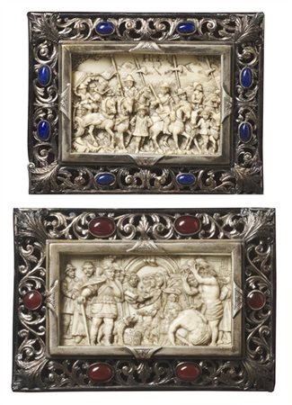 Arte tedesca, secolo XVIII. Due bassorilievi in avorio scolpito raffiguranti sc