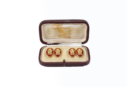 Coppia di gemelli destinati agli Ufficiali dei Lancieri di Aosta, Sesto Reggime