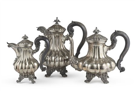 Parte di servizio da te e caffè in argento composto da teiera, caffettiera e la