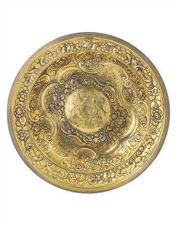 Jean Baptiste Claude Odiot (Parigi 1763-1850
Piatto in vermeil sbalzato a fiori