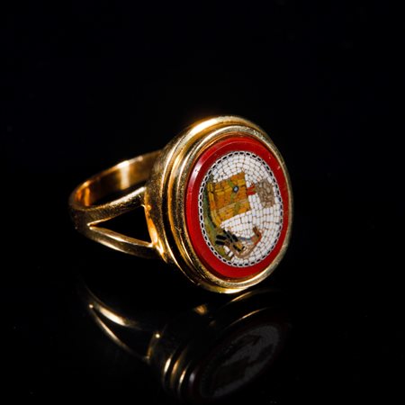  
Tre Collane Due Anelli 2 Spille 2 Paia Orecchini 
 