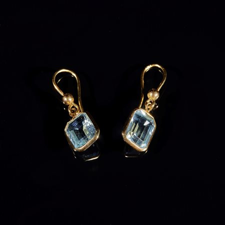  
Orecchini in oro giallo 
 