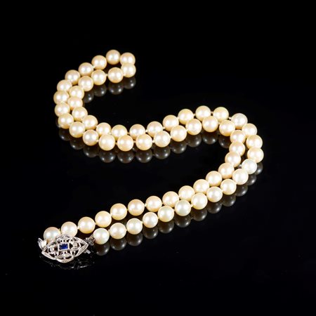  
Collana ad un filo di perle 
 