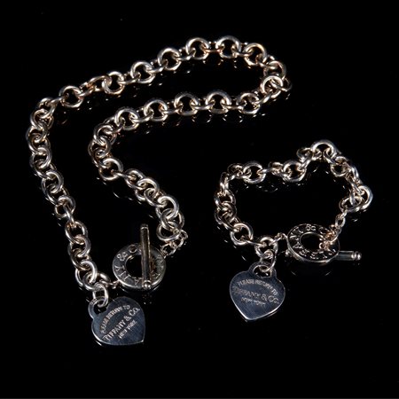  
Parure Tiffany & Co in argento 
 