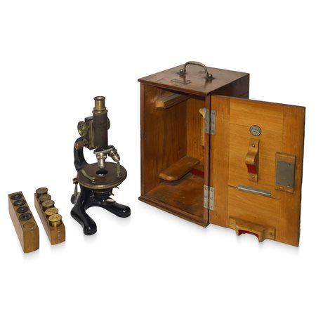 Voigtländer & Sohn Germania (1856)  - Microscopio ottico da viaggio