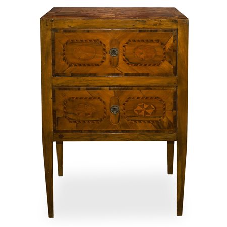 Comodino a due cassetti con piedi troncopiramidali in legno di noce