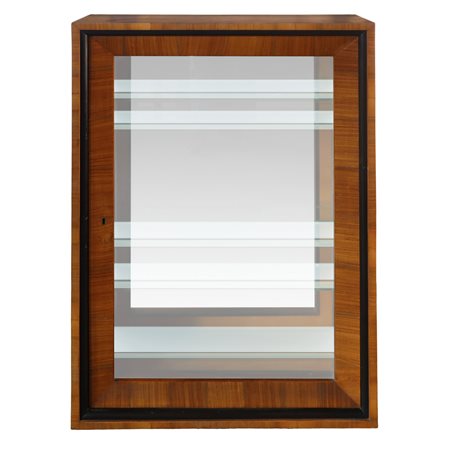 Vetrina da muro, primi 20° secolo