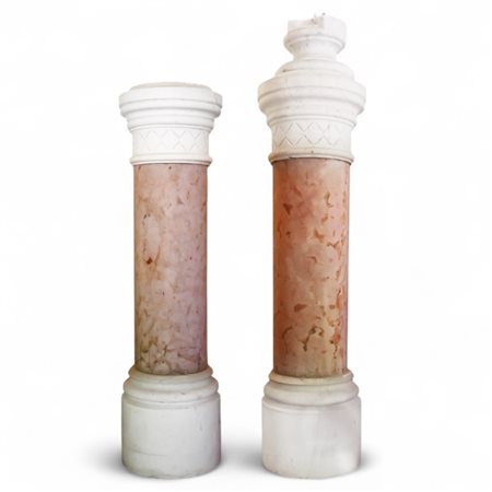 Coppia di colonne portabusto in marmo rosso di Verona