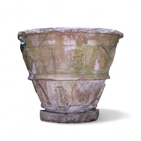 Conca in terracotta con mascheroni