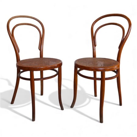 Quattro sedie in legno impagliate