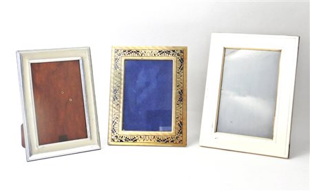 Gruppo di tre cornici in argento 800