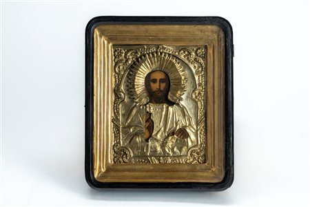 Icona su tavola raffigurante Cristo Pantocratore con riza in metallo dorato. Russia, XIX – inizi XX secolo