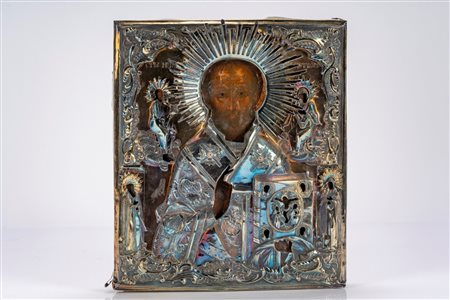 Icona su tavola con riza in argento raffigurante san Nicola tra santi. Russia, XIX secolo