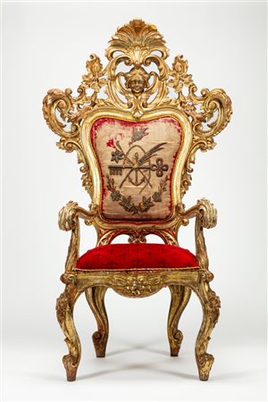 Sedia del celebrante in legno intagliato e dorato a mecca. Sicilia, secolo XVIII