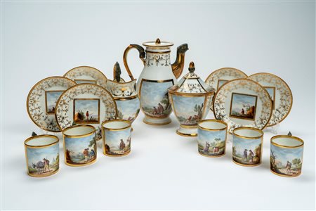 Servizio da caffè in porcellana dorata e policroma, composto da caffettiera, zuccheriera, lattiera e sei tazze con piattino. Manifattura di Meissen, p […]
