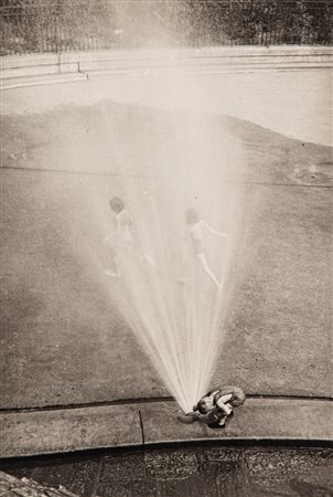 André Kertèsz (1894 - 1985)  - New York, 1939