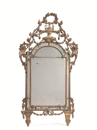 GRANDE SPECCHIERA, PIEMONTE, META' SECOLO XVIIIin legno intagliato e dorato a...