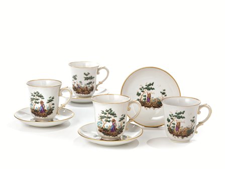 QUATTRO TAZZE DA TE' CON PIATTINO, MANIFATTURA RICHARD GINORI, SECOLO XXin...