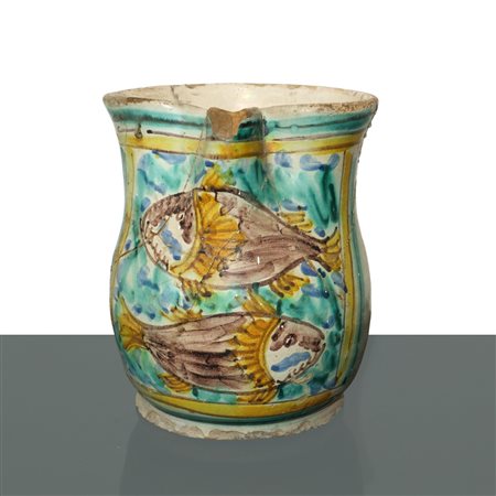 Cannata in maiolica di Caltagirone dipinta policroma sul fronte con pesci