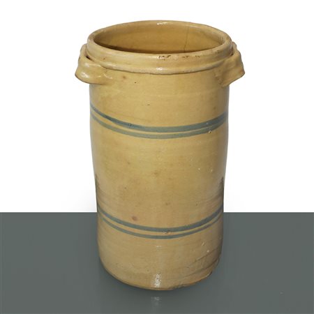 Saliera in maiolica di Caltagirone, 20° secolo