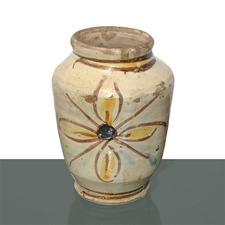Vaso in maiolica di Caltagirone, 19° secolo