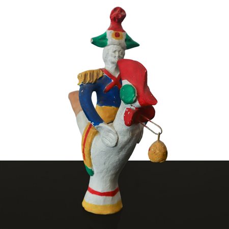 Niglio Ceramiche (Matera)  - Fischietto policromo a guisa di soldato su gallina