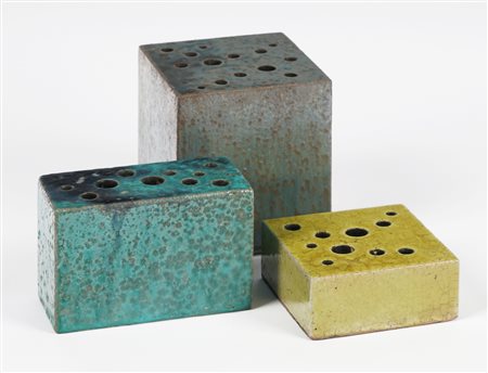 Renato Bassoli, Trittico di vasi dalla serie Sassi. 1960 ca. Maioliche...