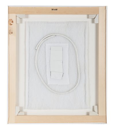 Anna Laura Longo, Insula su materiale ovattato (con una banda in pelle fatta...