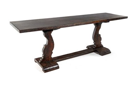 Tavolo fratino, XVII secolo, cm 82x234x66,5 piano rettangolare in abete poggiante su due...