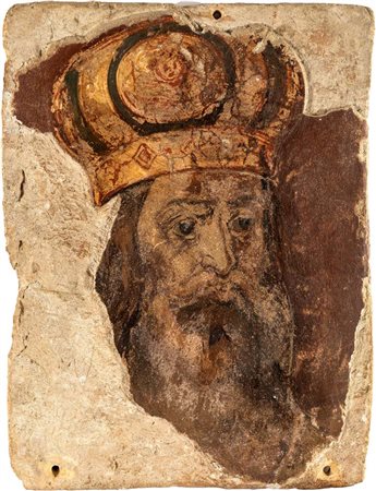 Frammento di strappo di affresco applicato su tavola con volto di Re o...