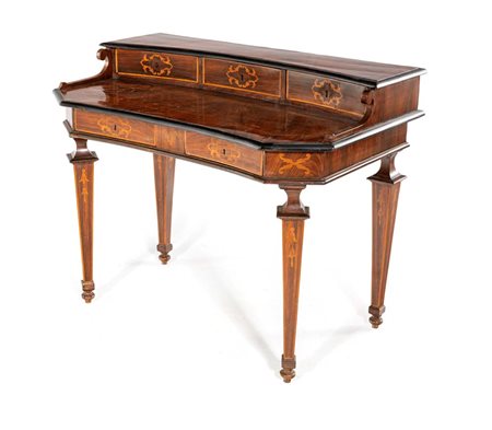 Scrivania San Filippo da centro in legno intarsiato e cornici ebanizzate,...