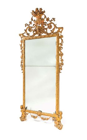 Specchiera in legno intagliato e dorato, Toscana, XVIII secolo cm 190x85...