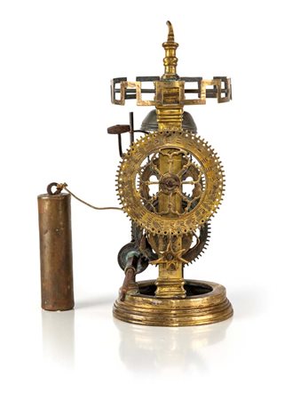 Svegliarino monastico di gusto quattrocentesco in metallo dorato, XIX secolo...